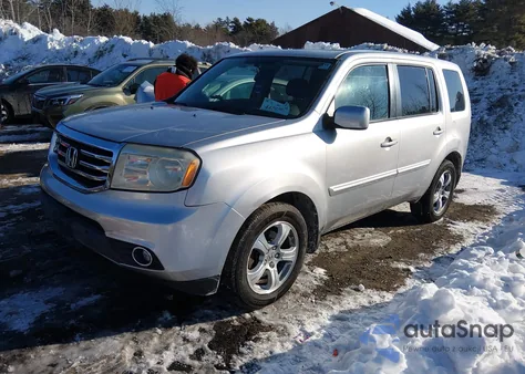 2014 Honda Pilot Ex-L z USA, uszkodzony, nr VIN 5FNYF4H52EB032319